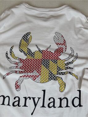 Vineyard Vines Men’s Small Maryland Flag Crab Whale Long Sleeve Pocket T-Shirt